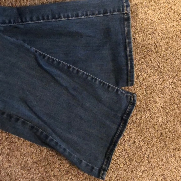 American Eagle Jeans - Picture 2 of 2